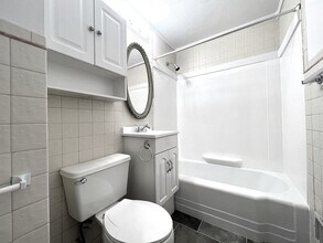 2108 S 48th Ave in Omaha, NE - Building Photo - Building Photo