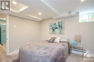 135 Hawthorne Ave in Ottawa, ON - Building Photo - Building Photo