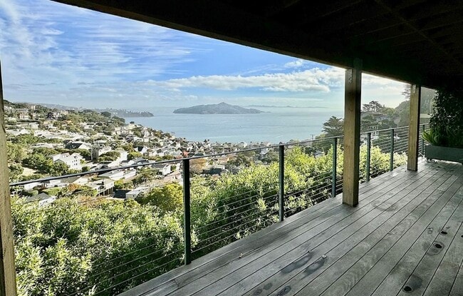 property at 380-382 Sausalito Blvd