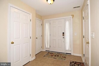 25445 Carberry Dr in Chantilly, VA - Building Photo - Building Photo