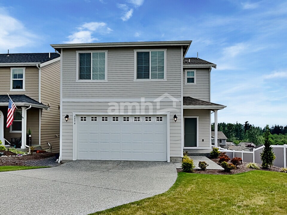 6894 35th Pl NE in Marysville, WA - Building Photo