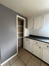 7933 Brays St in Houston, TX - Building Photo - Building Photo