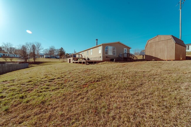 3 St Matthews Dr in Candler, NC - Building Photo - Building Photo