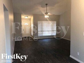 907 W Kerry Ln in Phoenix, AZ - Building Photo - Building Photo