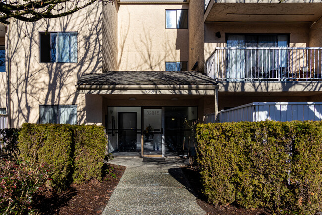 Sunridge in Abbotsford, BC - Building Photo - Building Photo