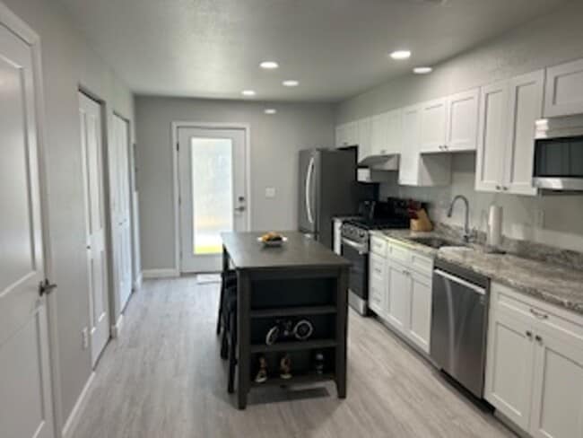 5768 75th Terrace in Pinellas Park, FL - Building Photo - Building Photo