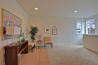 3912-3916 N Gantenbein Ave in Portland, OR - Foto de edificio - Building Photo