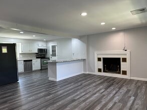 3 Wynne Rd in Norwalk, CT - Building Photo - Building Photo