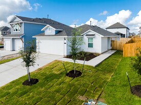 105 Crescent St in Georgetown, TX - Building Photo