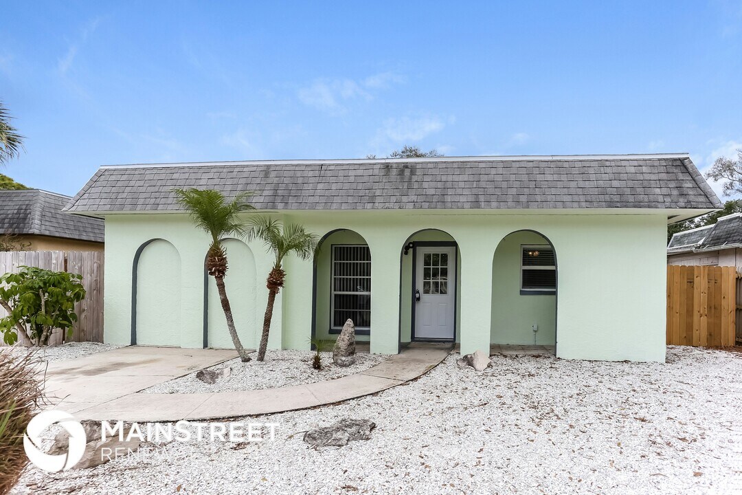 12263 Mallory Dr in Largo, FL - Building Photo
