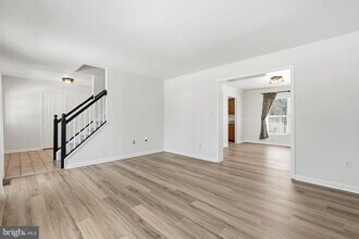 35298 Scotland Heights Rd in Round Hill, VA - Building Photo - Building Photo