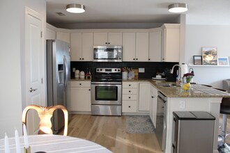 10022 Agate Ln in Johnston, IA - Foto de edificio - Building Photo