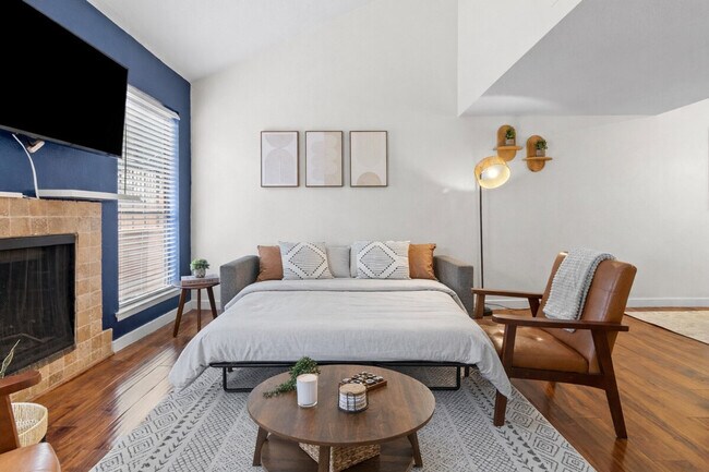 708 S 1st St, Unit SI ID1422350P in Austin, TX - Foto de edificio - Building Photo