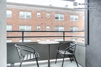 526 Yale Ave N, Unit FL5-ID1003 in Seattle, WA - Building Photo - Building Photo