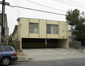 5118 Harold Way in Los Angeles, CA - Foto de edificio - Building Photo