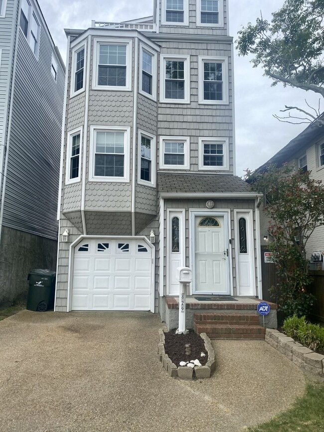 property at 829 W Ocean View Ave
