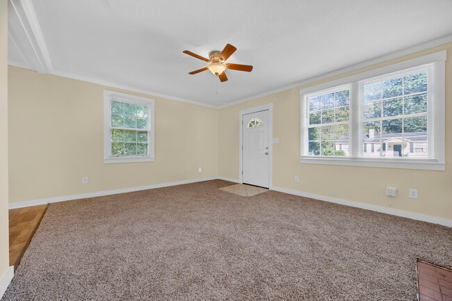 207 Border Dr E in Mobile, AL - Foto de edificio - Building Photo