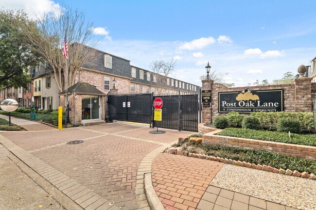 355 N Post Oak Ln in Houston, TX - Building Photo - Building Photo