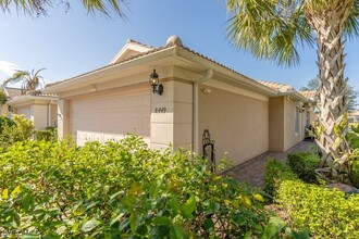 8449 Karina Ct in Naples, FL - Building Photo - Building Photo