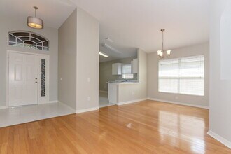 9339 Hidden Water Cir in Riverview, FL - Building Photo - Building Photo