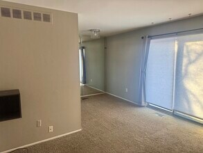 5065 N Crooks Rd in Royal Oak, MI - Building Photo - Building Photo