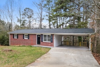 4150 Rocky Face Dr in Douglasville, GA - Foto de edificio - Building Photo