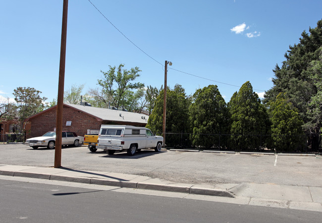 Valencia in Albuquerque, NM - Foto de edificio - Building Photo