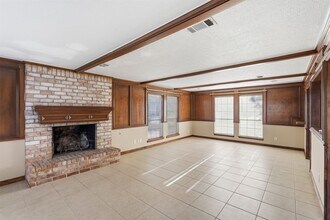 16014 Southampton Dr in Spring, TX - Building Photo - Building Photo