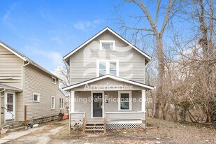 1919 Widmer Ct NE in Canton, OH - Building Photo