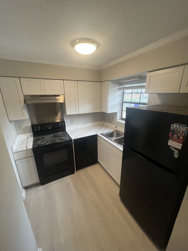 property at 716 Verdant Dr