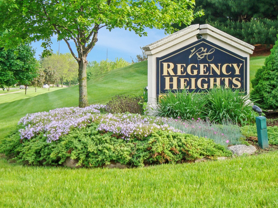 Regency Heights (55+ Community) in Iowa City, IA - Building Photo