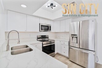 5064 Spencer St in Las Vegas, NV - Building Photo - Building Photo