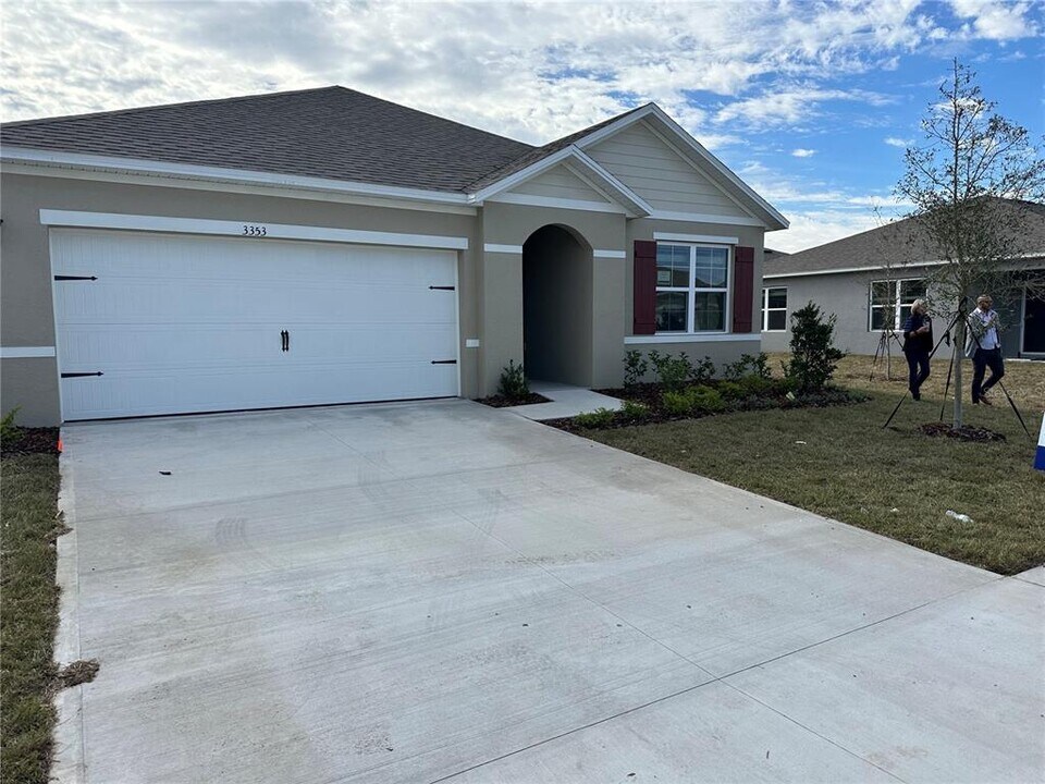 3353 Aruba Wy in Haines City, FL - Building Photo