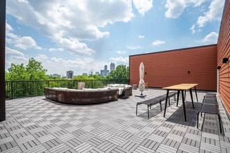 525 Parkway Dr NE in Atlanta, GA - Building Photo - Building Photo