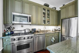 692 Tremont St in Boston, MA - Building Photo - Building Photo
