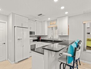 4949 N Hwy A1A, Unit 54 in Fort Pierce, FL - Building Photo - Building Photo