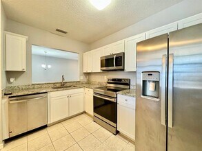 6436 Cypressdale Dr in Riverview, FL - Building Photo - Building Photo