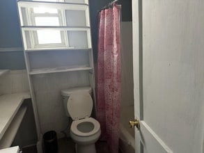 2115 W Fayette St in Baltimore, MD - Building Photo - Building Photo
