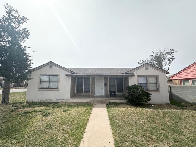 property at 1301 N Colorado St