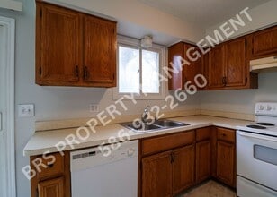 4390 Auburn Rd in Shelby Township, MI - Building Photo - Building Photo