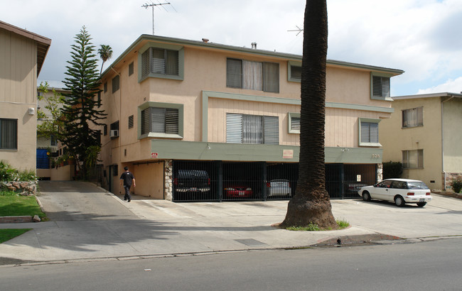 528 S Harvard Blvd in Los Angeles, CA - Building Photo - Building Photo