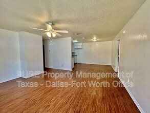 3405 Orchard St in Forest Hill, TX - Building Photo - Building Photo
