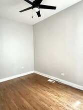2908 N Talman Ave in Chicago, IL - Foto de edificio - Building Photo