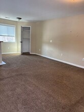 9359 Valley View Dr in Fenton, MI - Building Photo - Building Photo