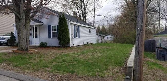 3 Howard St in Pembroke, NH - Building Photo - Building Photo