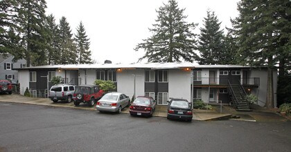 8500-8590 SW Canyon Ln in Portland, OR - Building Photo - Building Photo