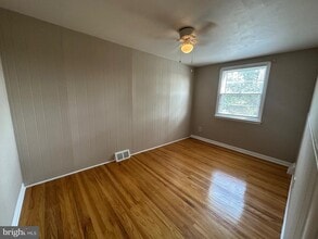 3233 Comly Pl in Philadelphia, PA - Building Photo - Building Photo