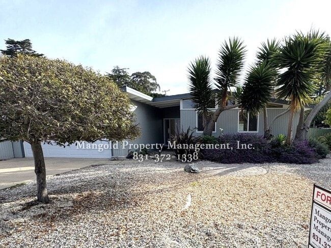 property at 26379 Mission Fields Rd