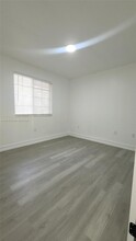 901 SE 16th Ct in Florida City, FL - Building Photo - Building Photo