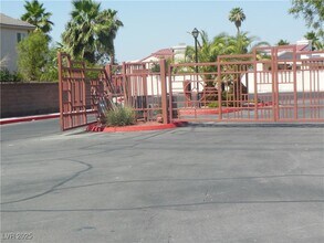 2683 Regency Cove Ct in Las Vegas, NV - Building Photo - Building Photo